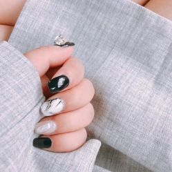 -蜜丝卡伦美甲美睫半永久