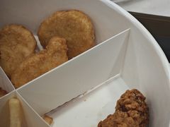 -麦当劳(上海虹桥站30B检票口楼上)