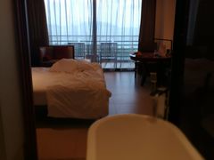 -三亚湾海居铂尔曼度假酒店