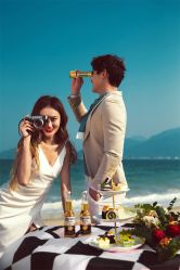 俏皮可爱-巴黎婚纱摄影工作室