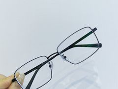 -罗伯特眼镜·蔡司官方授权(罗湖国贸店)