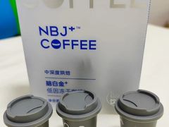 -Be Lived Cafe比例咖啡(摩天轮店)