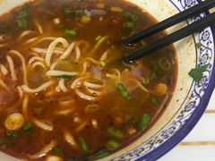 -牛一嘴·兰州牛肉面·大盘鸡(财富中心店)