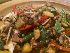 罗平小炒鸡肉鸡杂-半山腰·云南菜(侨福芳草地店)