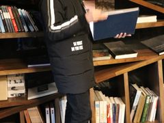 -钟书阁(松江泰晤士小镇店)