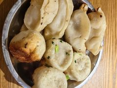 -黄阿姨锅贴大王(万航渡路店)