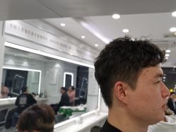 -镁连社·美联社
