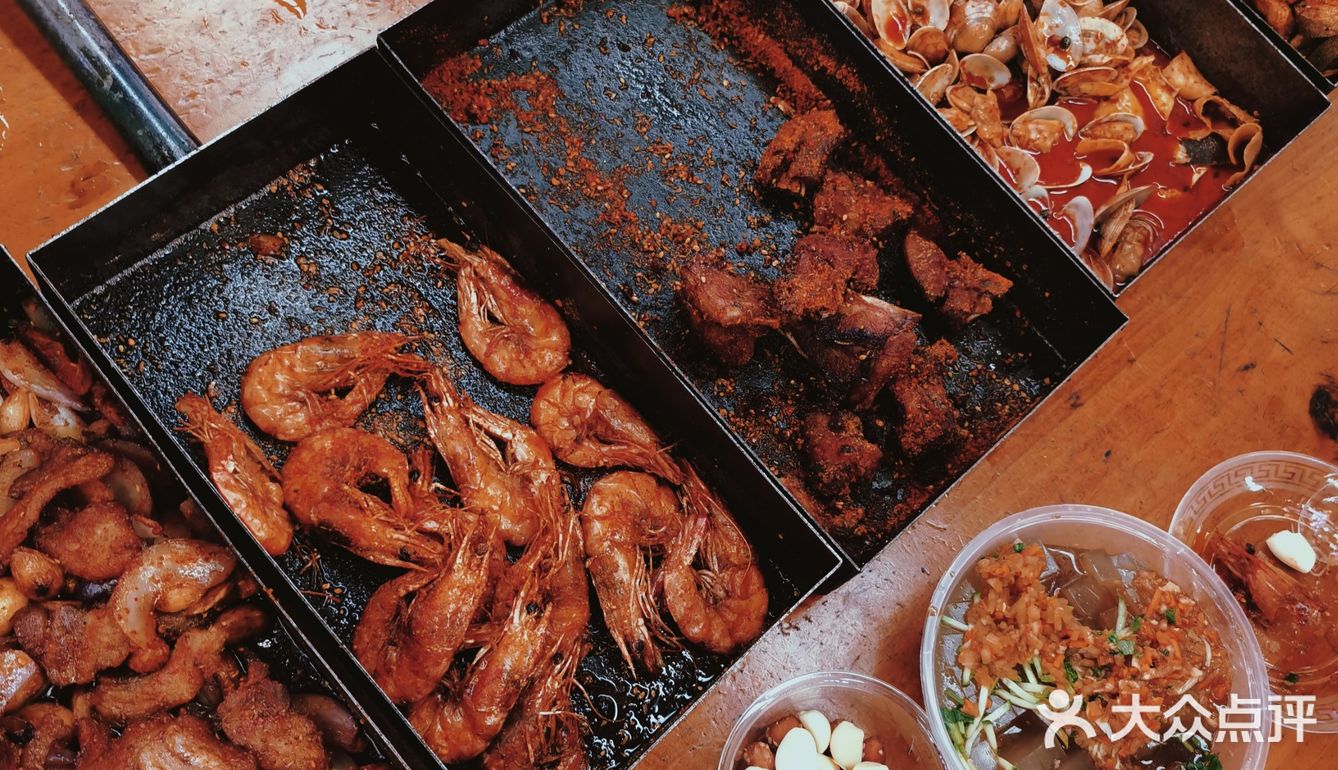 跟着乌啦啦打卡戳子肉
