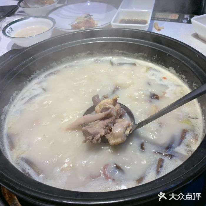 粤小煲猪肚鸡(大卫城店)图片