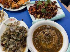 -老东镇啤酒屋海鲜加工·蒸汽海鲜·海鲜烧烤(台东店)