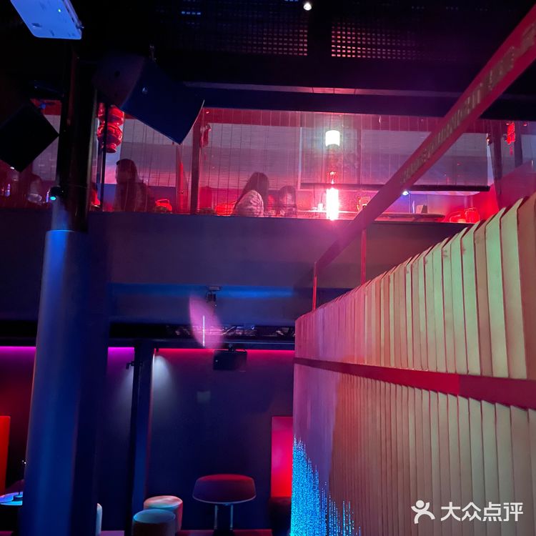 隐藏在宽窄巷子里面的四合院酒馆