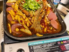 -顶峰夜宴·龙虾烧烤大排档(九江学院店)