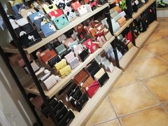 -三福时尚(三峡广场华夏银座店)