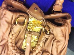 G:\备份2\照片&nbsp;2094-MIU MIU(上海商城店)