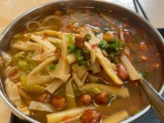 -卓雅桂林米粉
