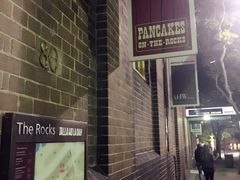 -Pancakes on the rocks(Darling Harbour)
