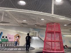 -MINI MARS KIDS CLUB亲子家庭中心(长宁天山店)