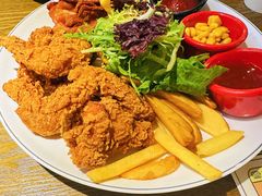 炸鸡拼盘-机器人火炉披萨(爱琴海店)