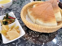 -八两八金·莱芜特色炒鸡(市南漳浦路店)
