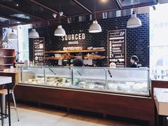 -ROAST coffee & eatery