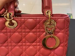 -爱革·奢品·鞋包·衣物·家居(金桥国际商业广场店)