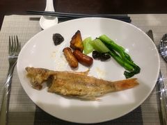 -航空港万怡酒店·万荟轩餐厅(航空港区远航路店)