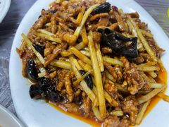 鱼香肉丝-西大酒店