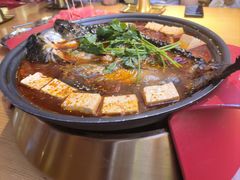 -三顾烤庐·烤鱼·烧烤·龙虾(奉贤店)