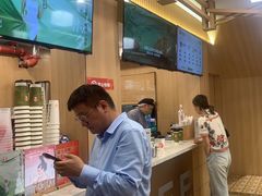 -霸王茶姬(南强街店)