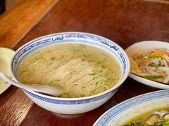 白汤面底-同得兴 Since·1995 传统苏式面馆(嘉馀坊店)