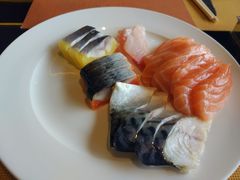 -大中华希尔顿酒店-念自助餐·嗨啤·小龙虾