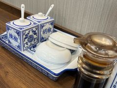 -聚笼鲜美食(凤凰街店)