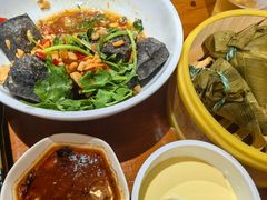 -琥珀老六龙虾(四里河店)