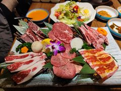 -明洞阿姨·韩式酱蟹烤肉·创意料理(三元桥店)