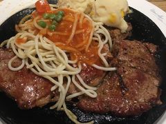 黑胡椒传奇牛排-豪客来牛排(中央花苑店)