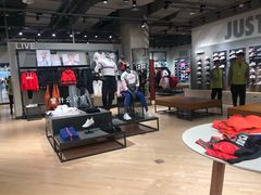 -NIKE品牌体验店(苏州中心店)