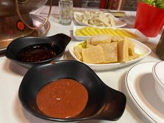 -羊家胡同·龙虾烧烤火锅(龙汇路店)