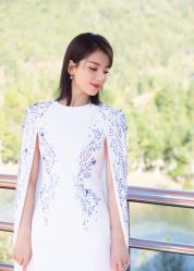 -MANLI BRIDAL婚纱