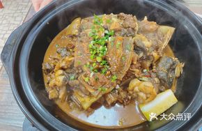 Braised Turtle and Frog in Clay Pot