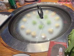 -山河屯铁锅炖·非遗东北菜(南山店)