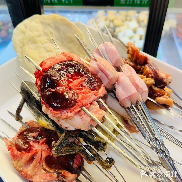 冬天在室内也能体验室外烧烤的乐趣，好有意思❗️｜北京探店