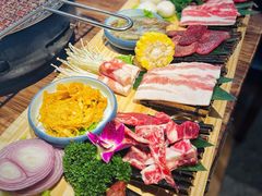 -明洞阿姨·韩式酱蟹烤肉·创意料理(三元桥店)