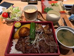 -本源食集 日式烧肉·炉端烧(东海缤纷店)