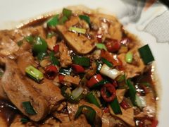 -爱碗亭·鲜炒湖南菜(壹城中心店)
