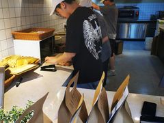 -胡万串饼(轻工大木桥小区店)