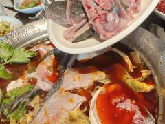 -老船舫·现做活鲜鱼馆(东郊记忆店)
