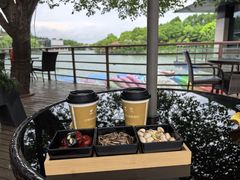 -上海怡沁园度假酒店