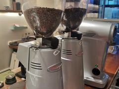 -Line 咖啡(石厦花园店)