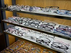 -优医视平价眼镜蔡司依视路折扣工厂店(德胜门店)