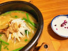 -勺子米线·云南传统小吃市集(四方街店)